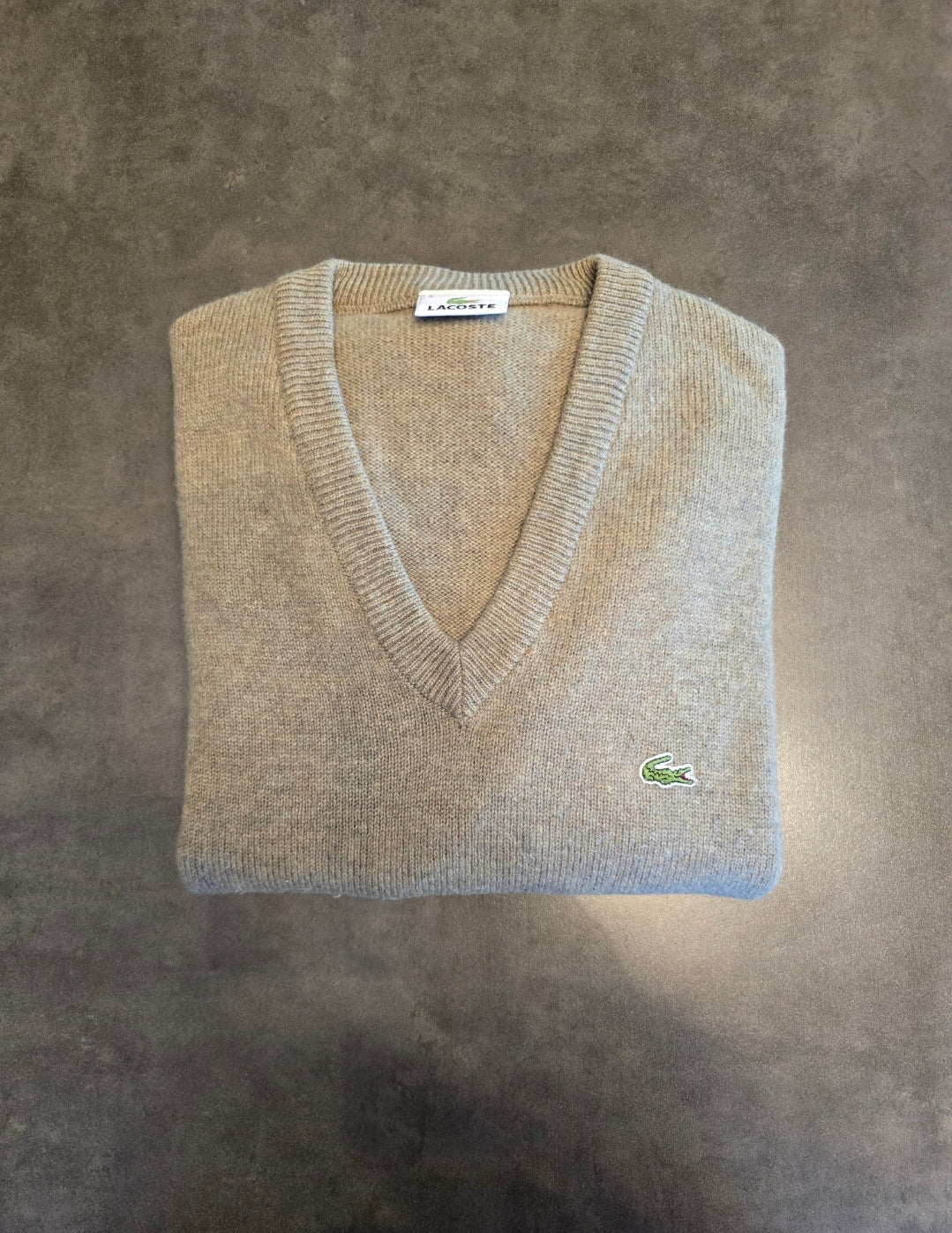 Pull col V en laine kaki - L