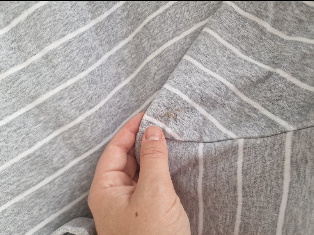 Polo gris à rayures - L