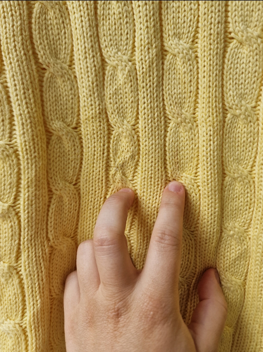 Pull en maille torsadée jaune - XL
