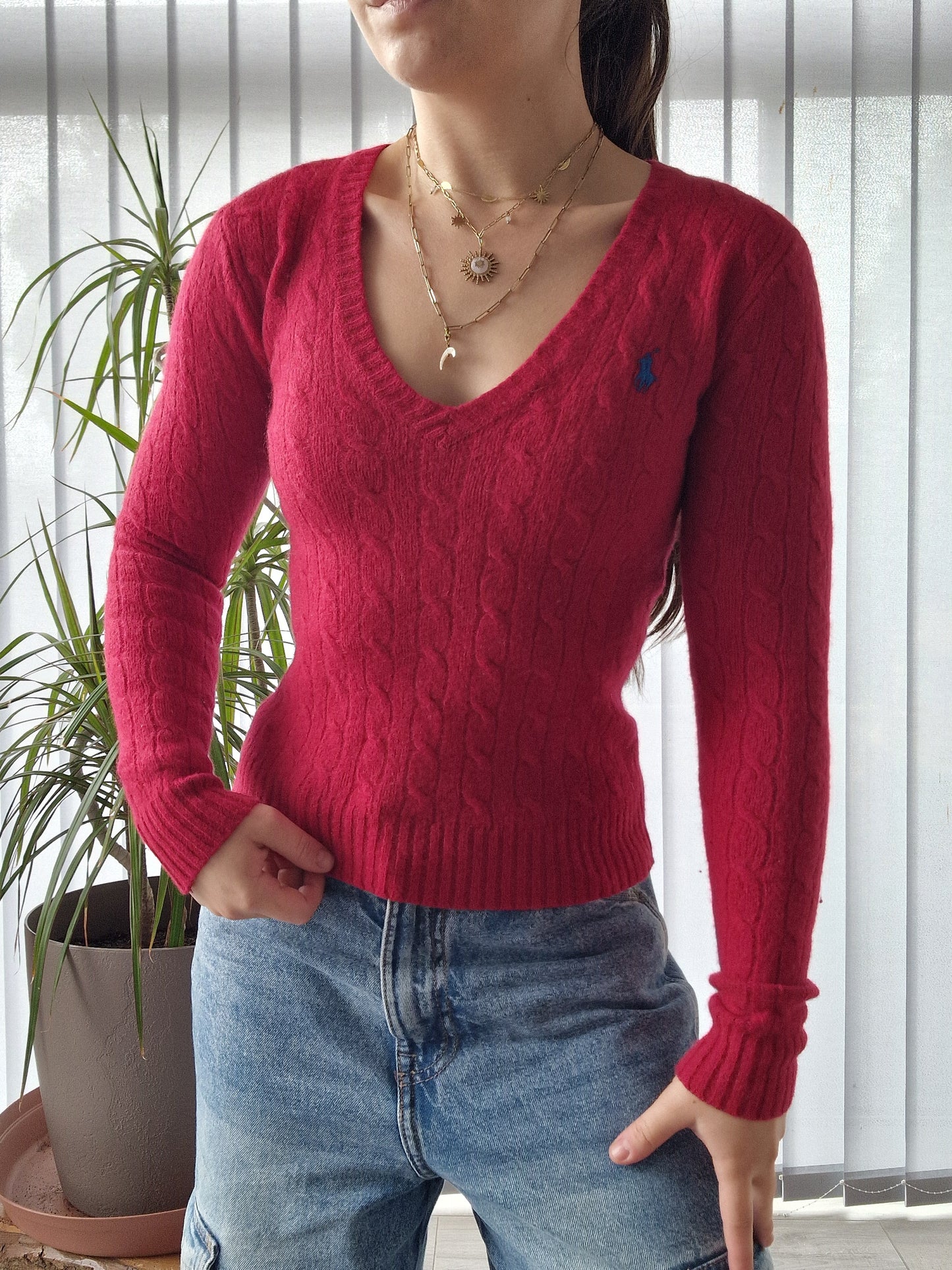 Pull col V en maille torsadée moulant rouge - XS/34