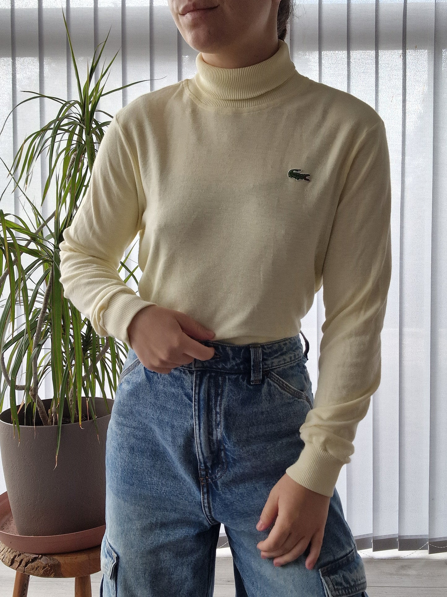 Pull col roulé jaune clair des années 80' - S/36