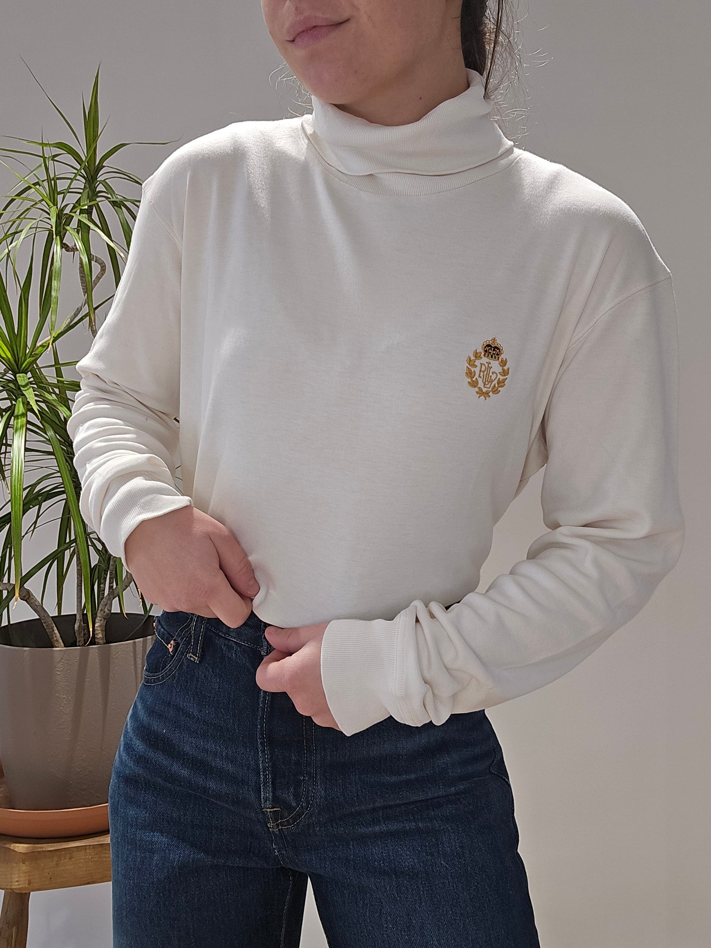 Pull col roulé banc brodé - M/38