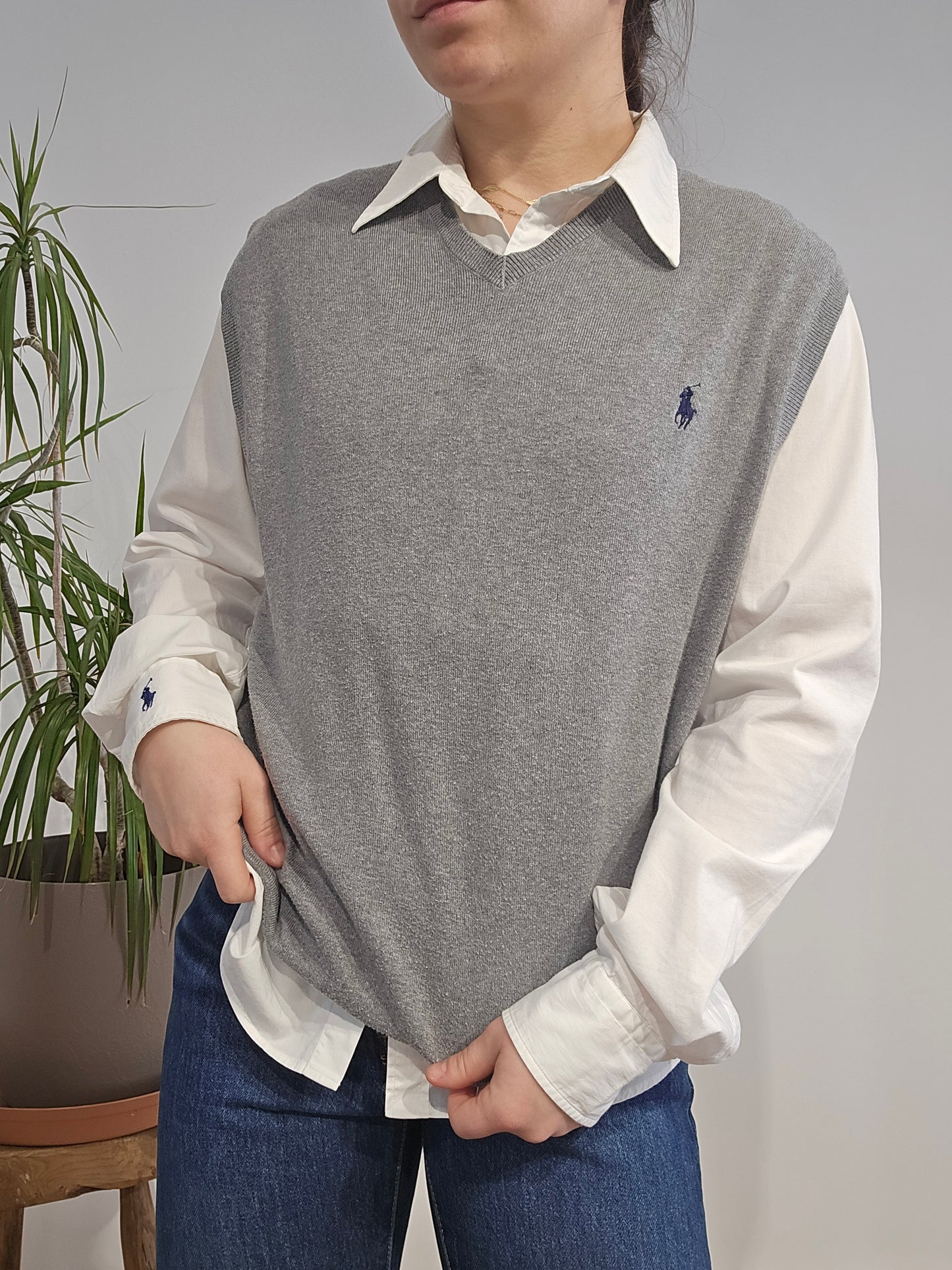 Pull col V en coton gris sans manches - M