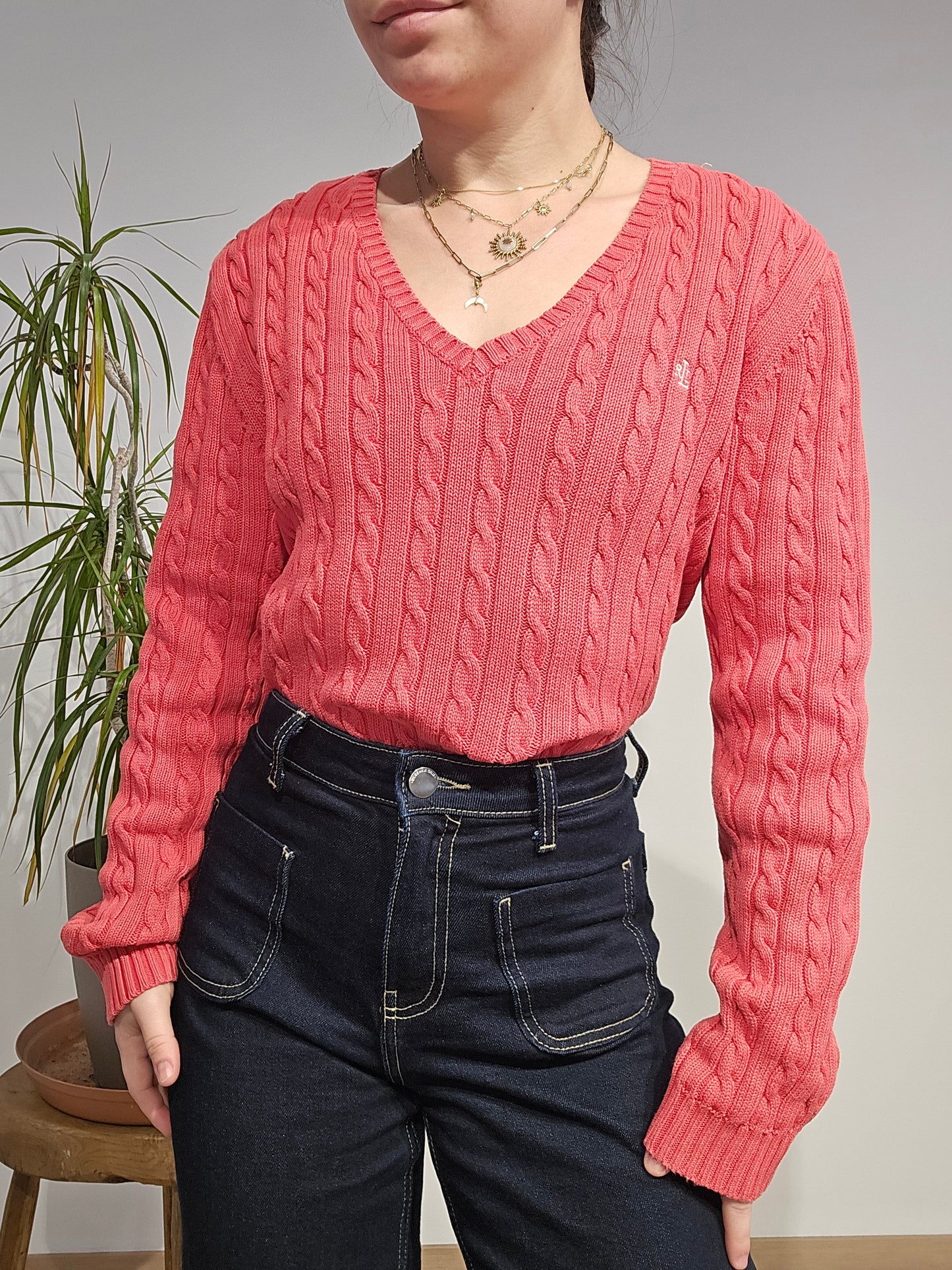 Pull col V en maille torsadée corail - L