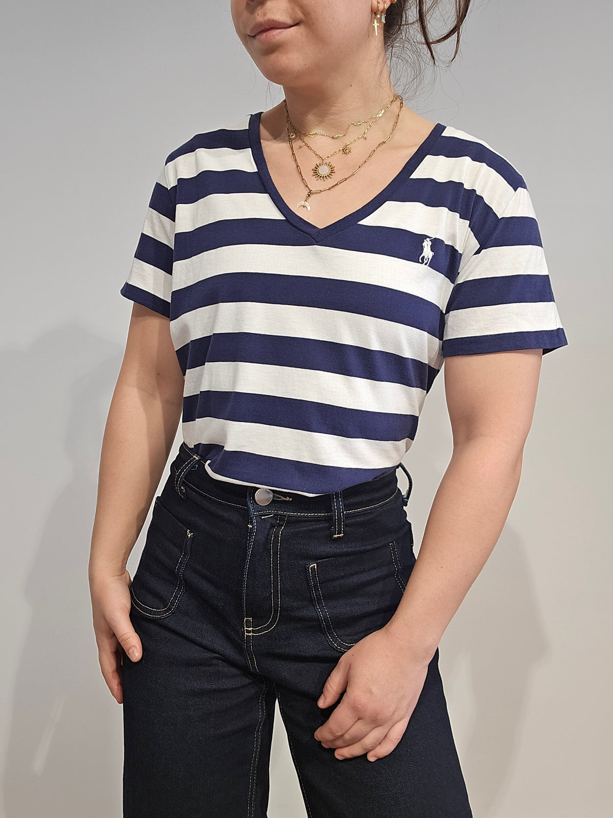Tee-shirt col V en coton marinière - L