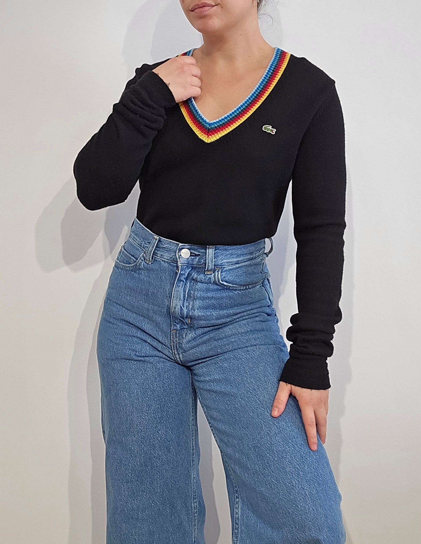 Pull col V en laine noir liseré multicolore - XS/S