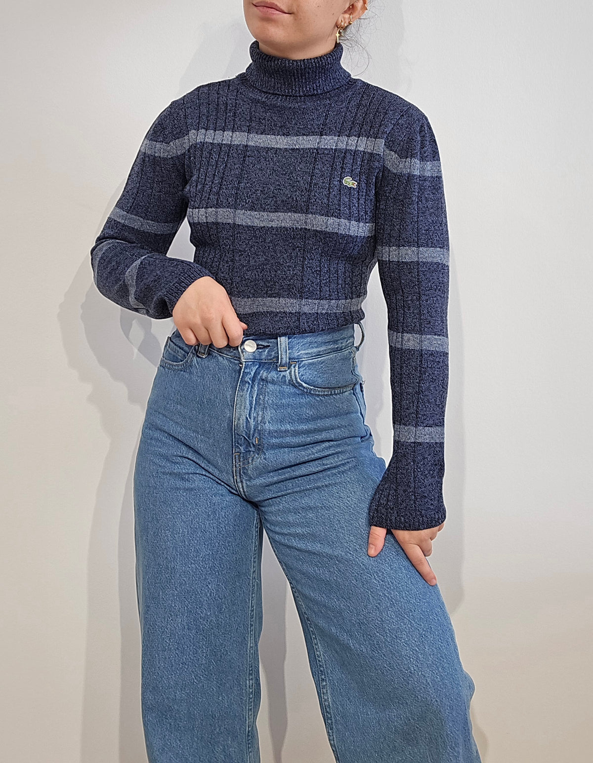 Pull col roulé en laine bleu des années 80' - XS
