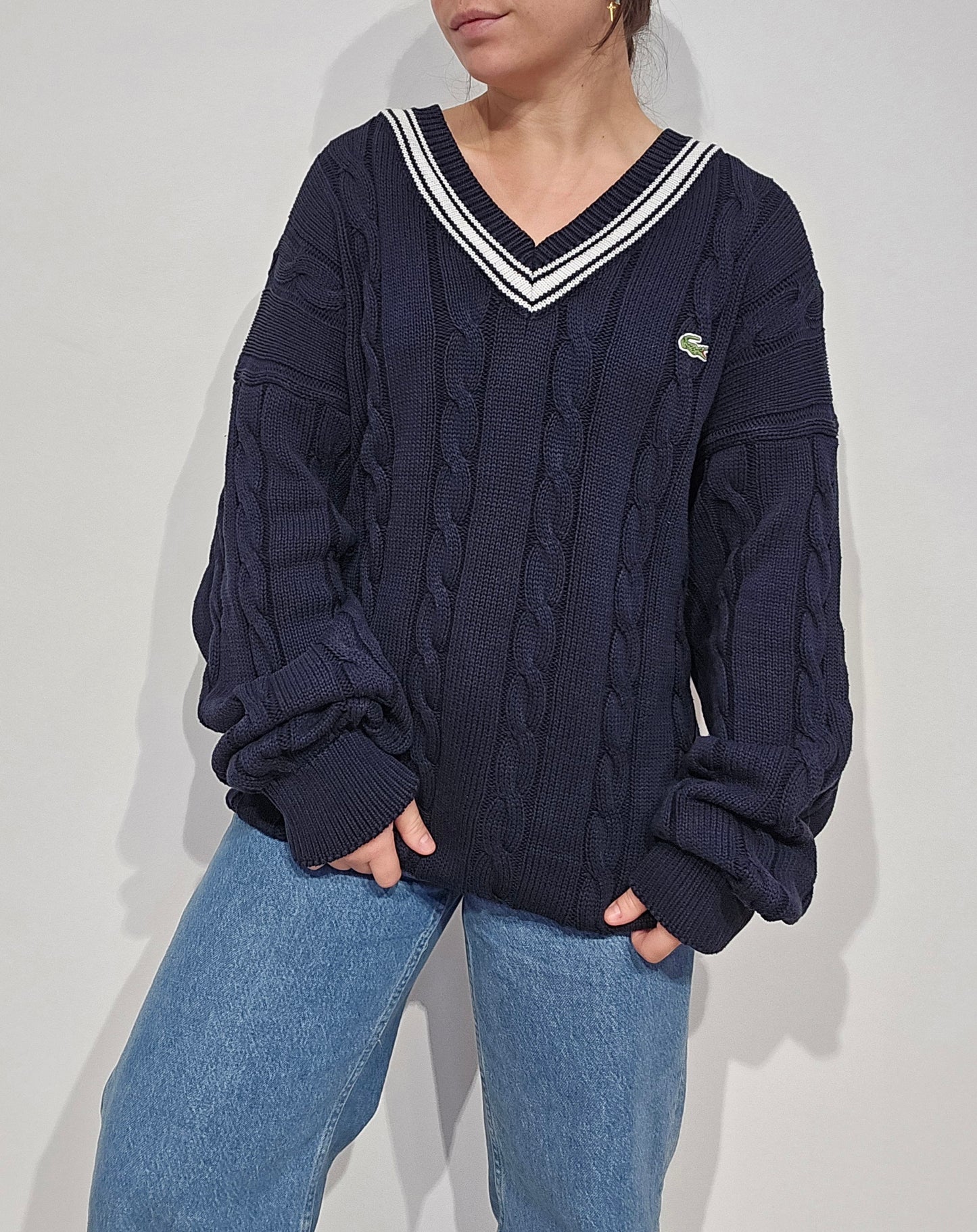 Pull Lacoste col V marine vintage – maille torsadée épaisse, liseré blanc, années 90 - XXL