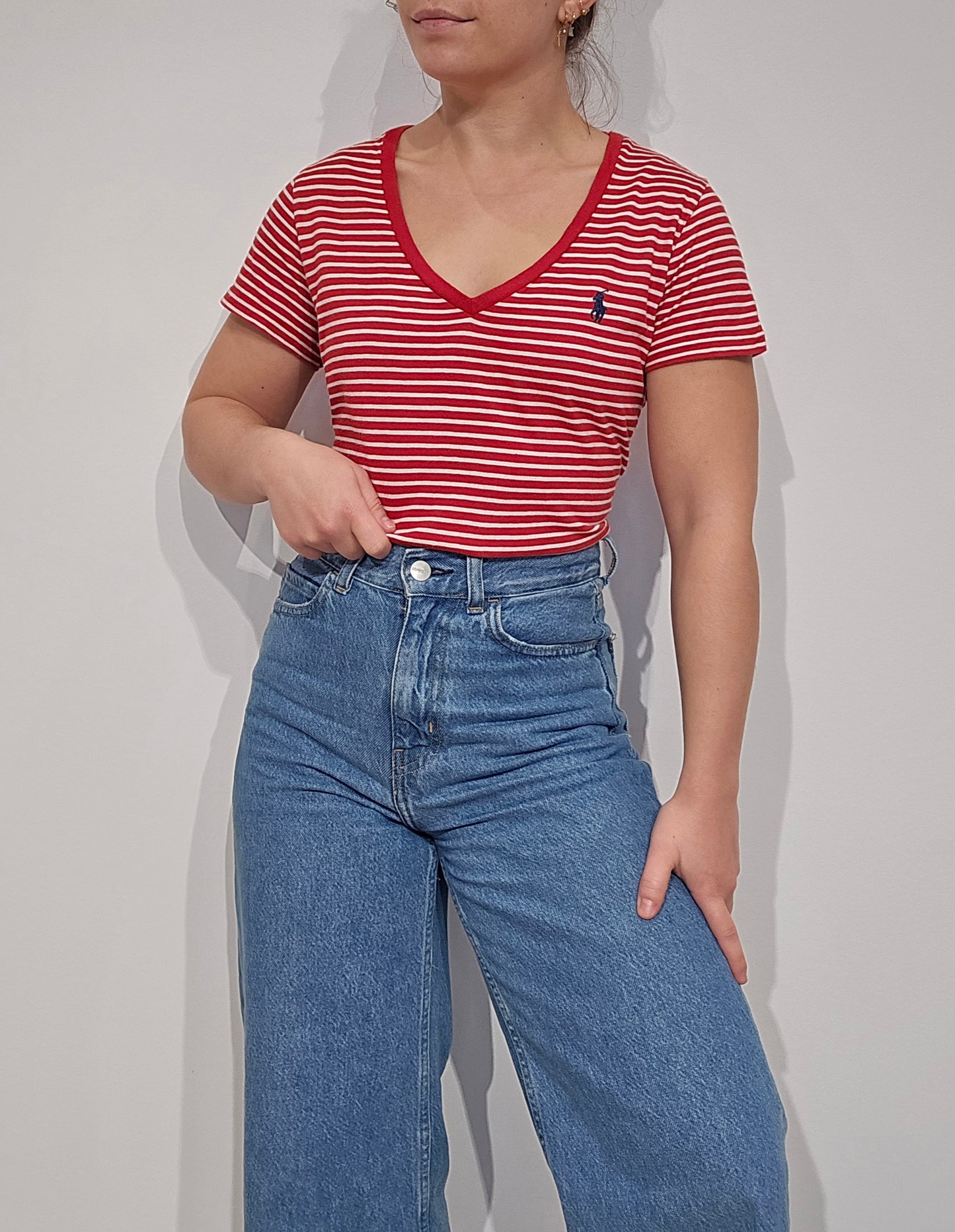 Tee-shirt col V à rayures rouge - S/M