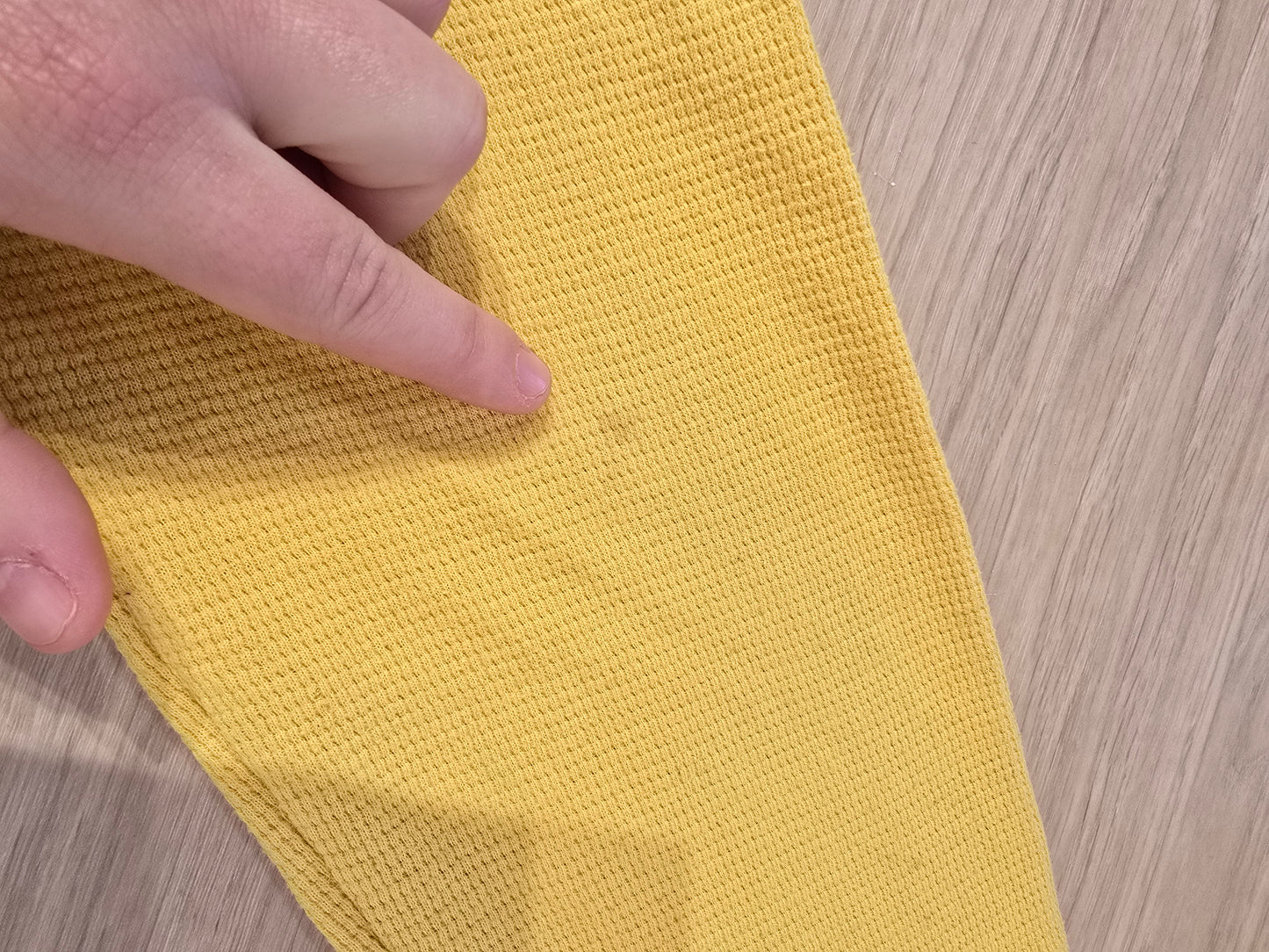 Pull léger en coton marine et jaune - M